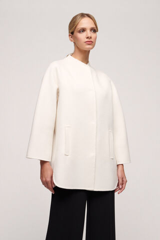 Vallas, cream, large image number 0