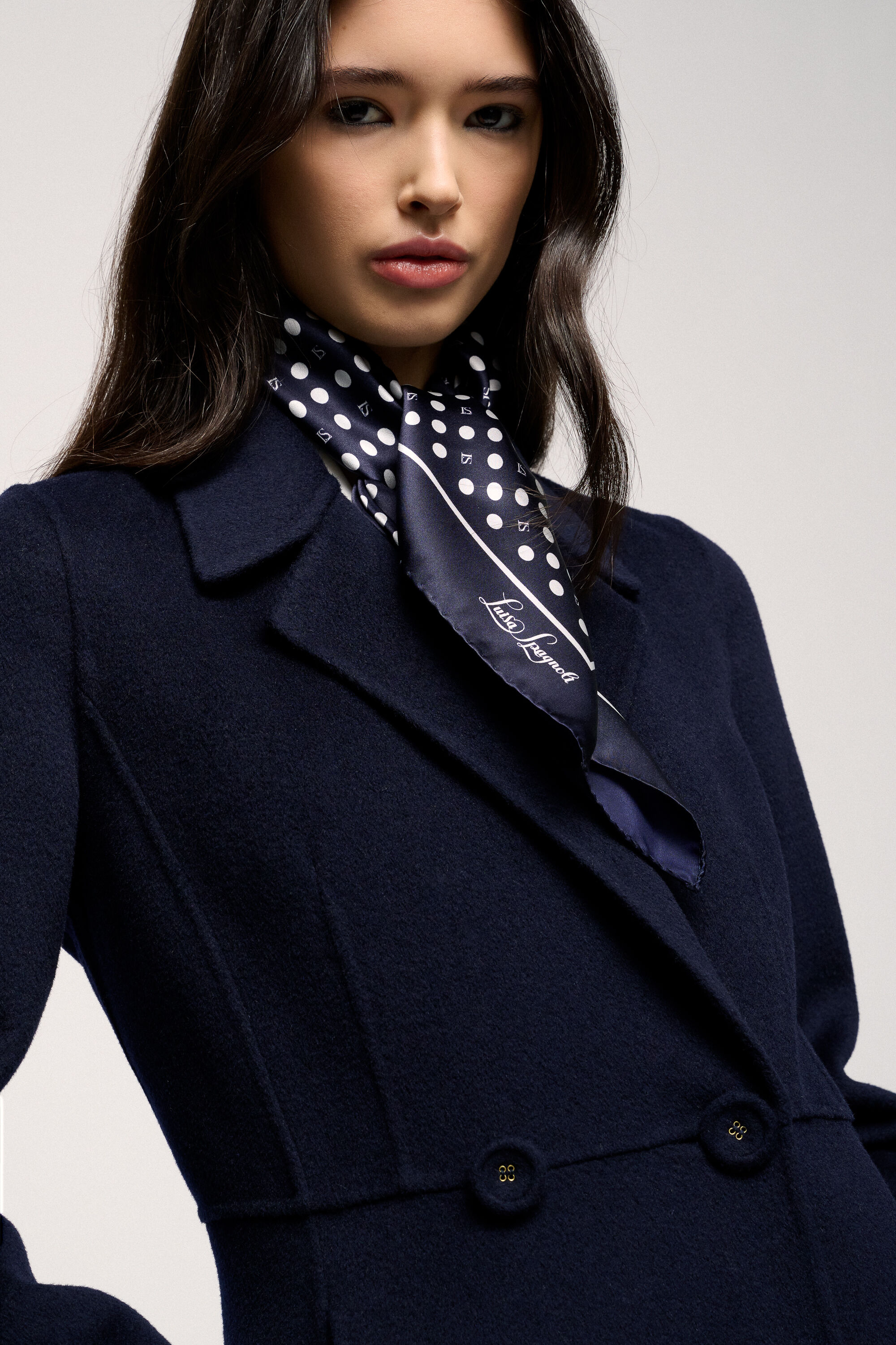 Luisa Spagnoli Rampollo Foulard in seta outlet Abbigliamento