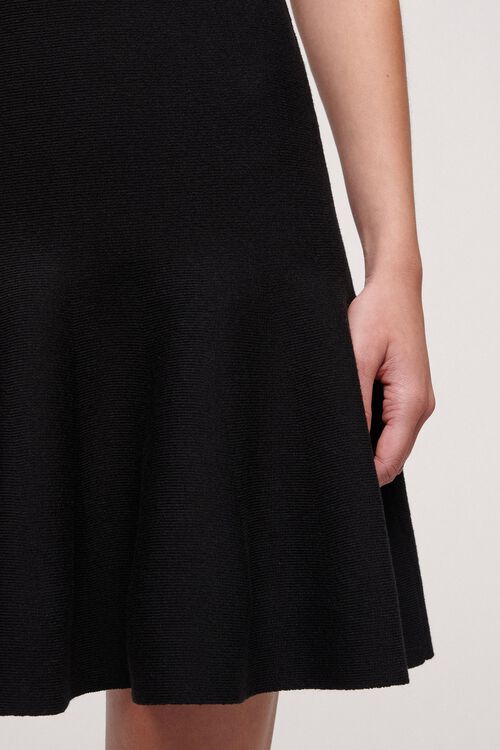 Cesoia, black, large image number 2