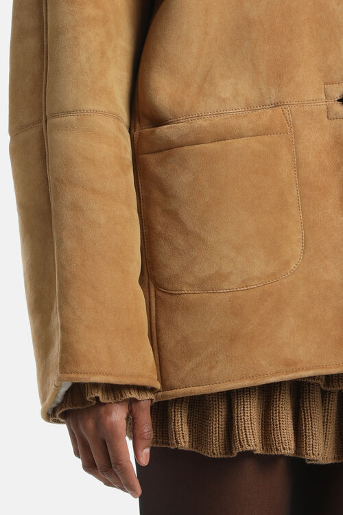 Stradivari, camel, large image number 4