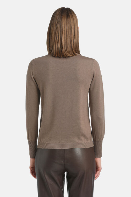 Mossa, hazelnut, large image number 1
