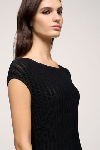 Celestina, black, large image number 2