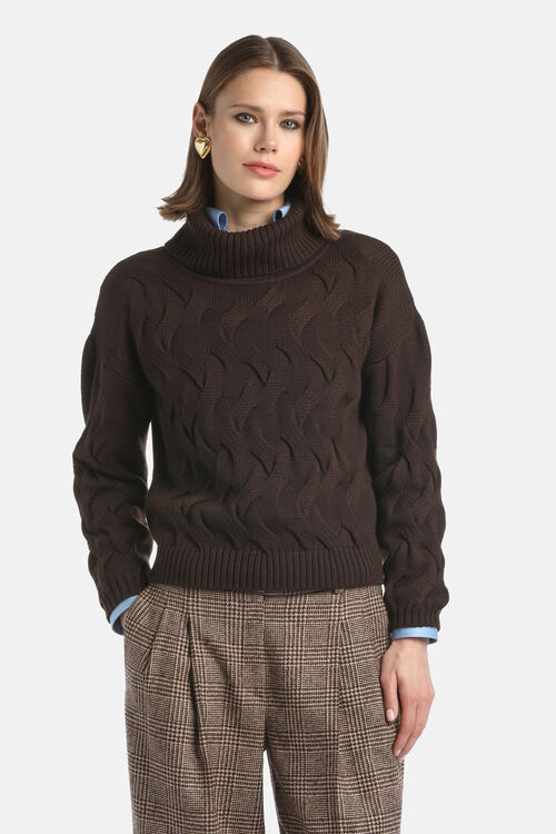 Martinella, brown, large image number 0