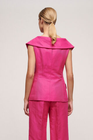 Vulcanite, fuchsia, large image number 1