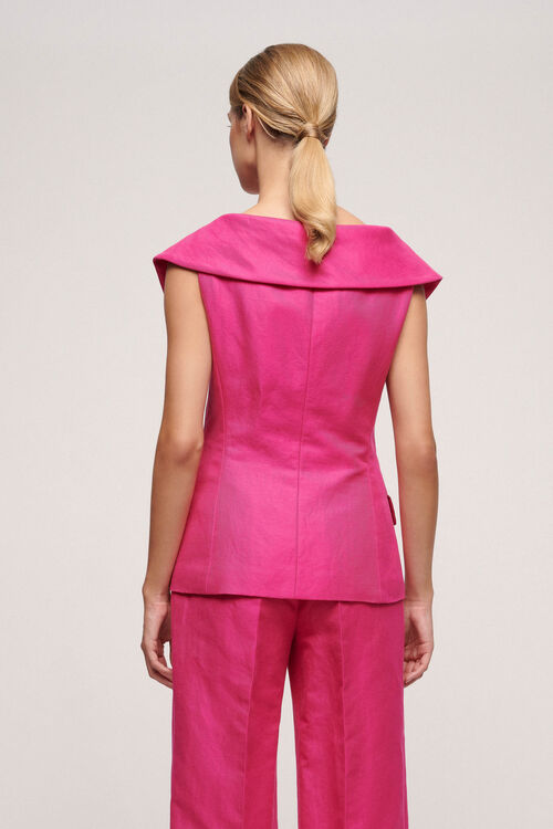 Vulcanite, fuchsia, large image number 1