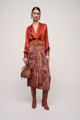 Ialiso, brown, large image number 1