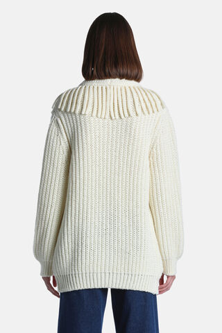 Maurilia, cream, large image number 1