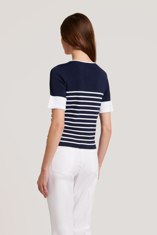 Cassandra, blue-white, large image number 1