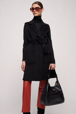 Sula, black, large image number 0