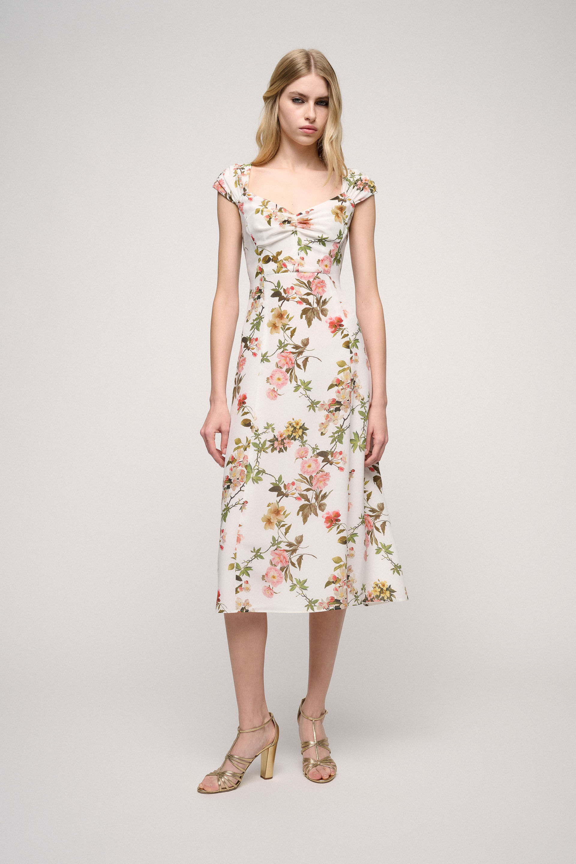 Luisa spagnoli collezione primavera estate 2020 store