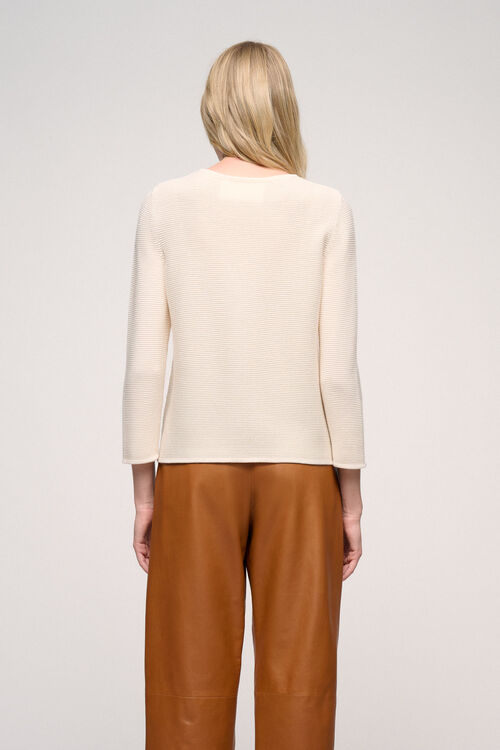 Miliaria, cream, large image number 1