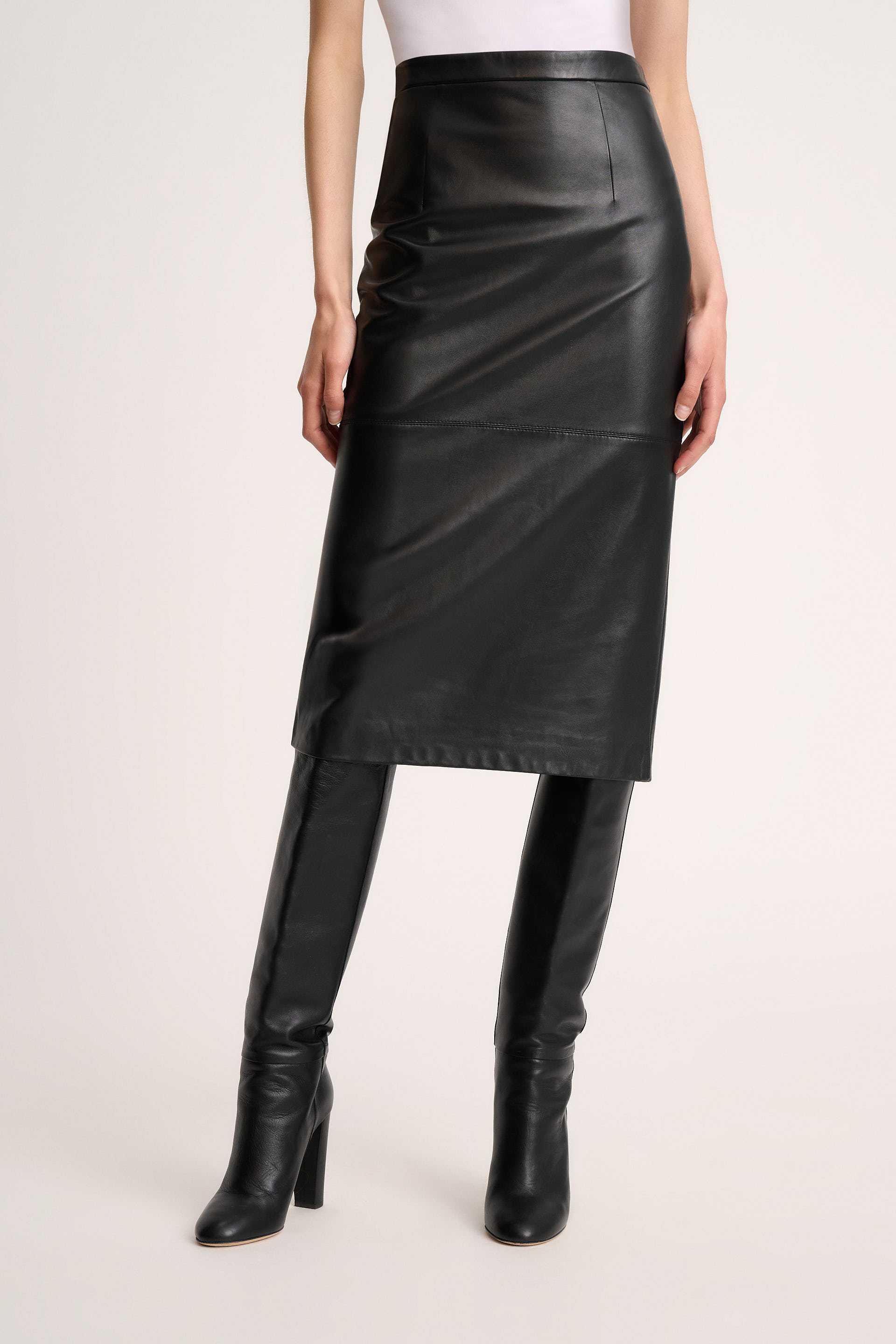 Fenice - Longuette leather skirt | LS storefront catalog