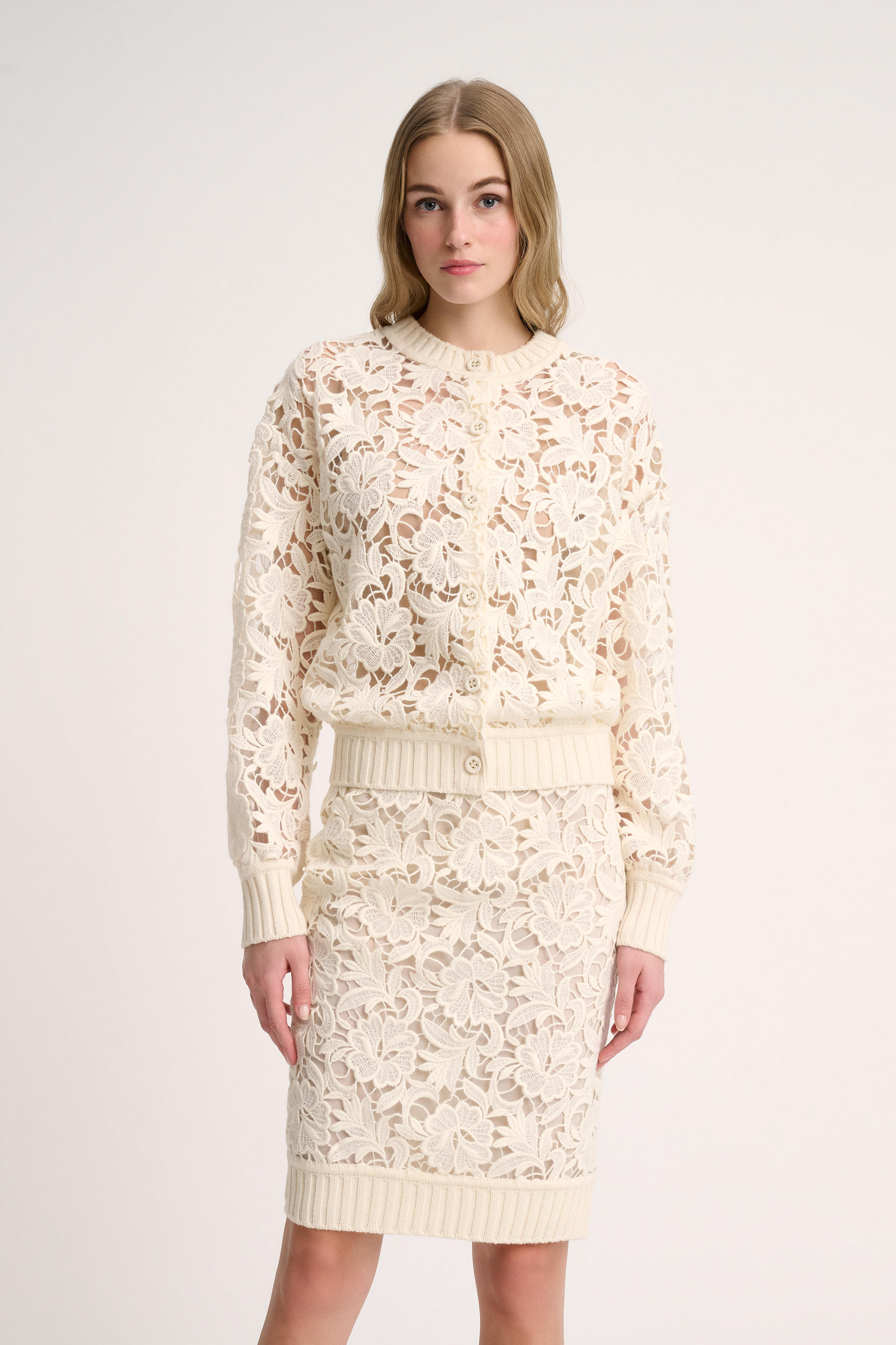 Cardigan in pizzo - Fashion Show