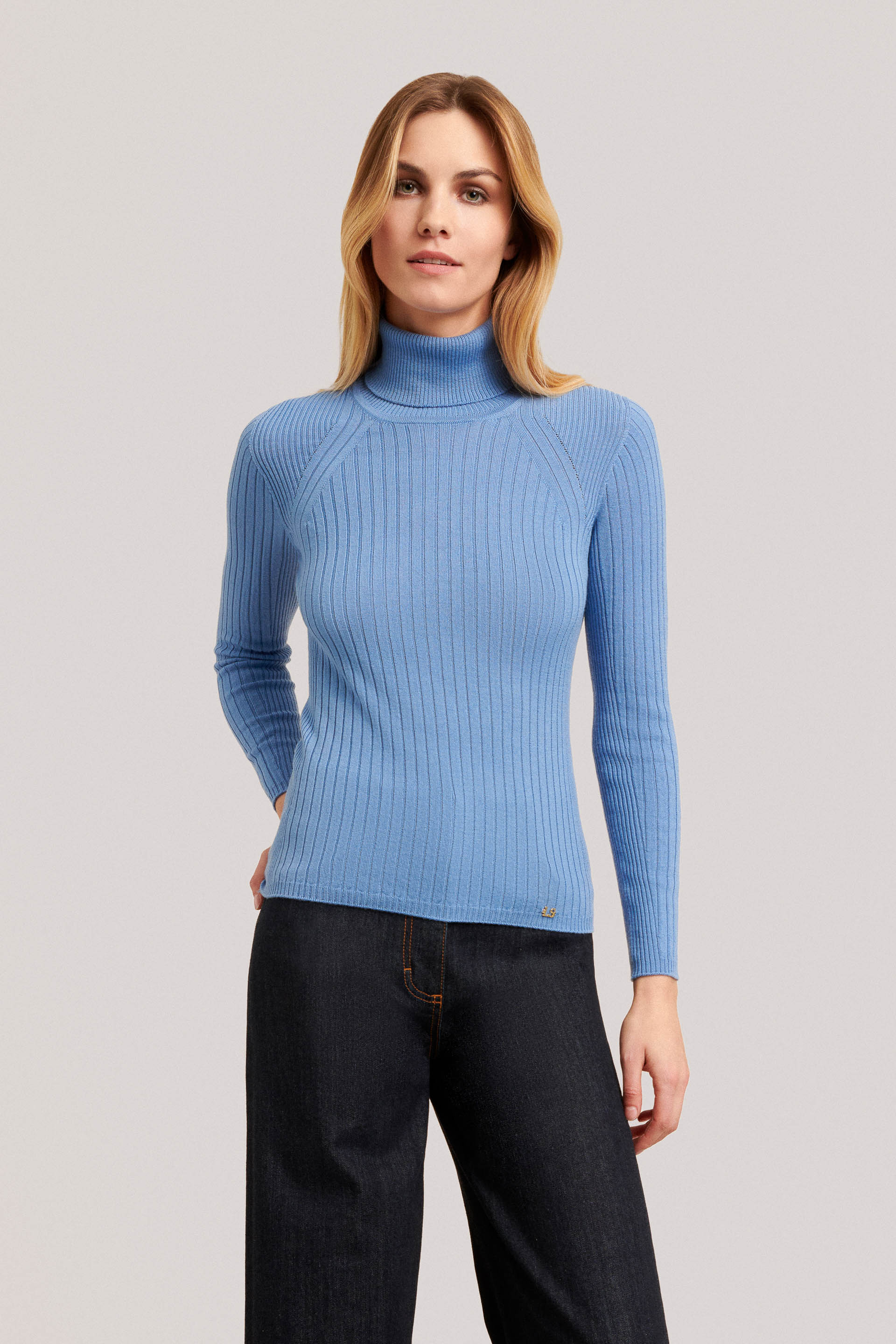Back Logo Loose Knit YLS0393